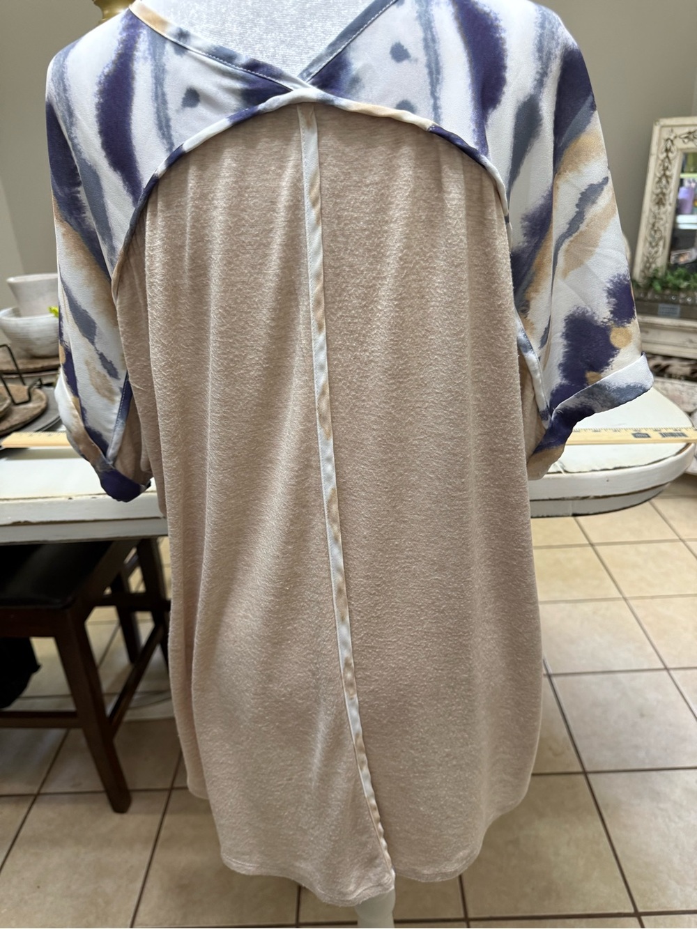 EST 1946 V-Neck Tie-Dye Dolman Blouse in Navy and Beige Large - Picture 4 of 7